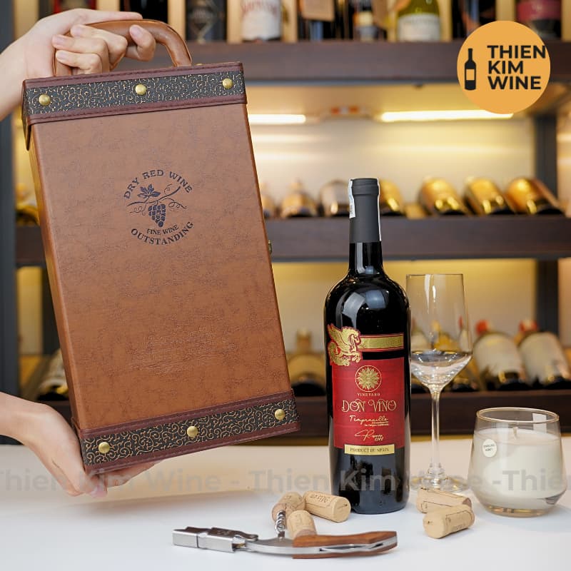 [Chính hãng] - Hộp Quà Tặng VIP Set 2 Chai Rượu Vang - Hộp Da Nâu FINE WINE Đẳng Cấp Kèm Bộ 4 Phụ Kiện Cao Cấp