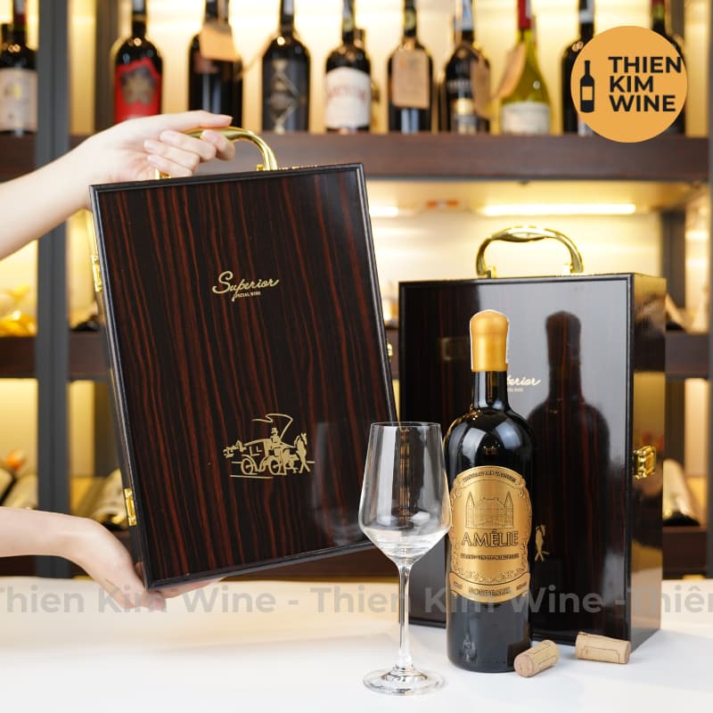 [Chính hãng] - Hộp Quà Tặng VIP 2 Chai Rượu Vang - Hộp Sơn Mài Kèm 3 Phụ Kiện Có Quai Xách