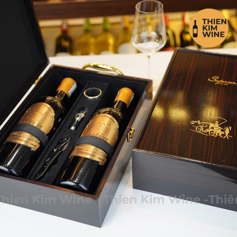 [Chính hãng] - Hộp Quà Tặng VIP 2 Chai Rượu Vang - Hộp Sơn Mài Kèm 3 Phụ Kiện Có Quai Xách